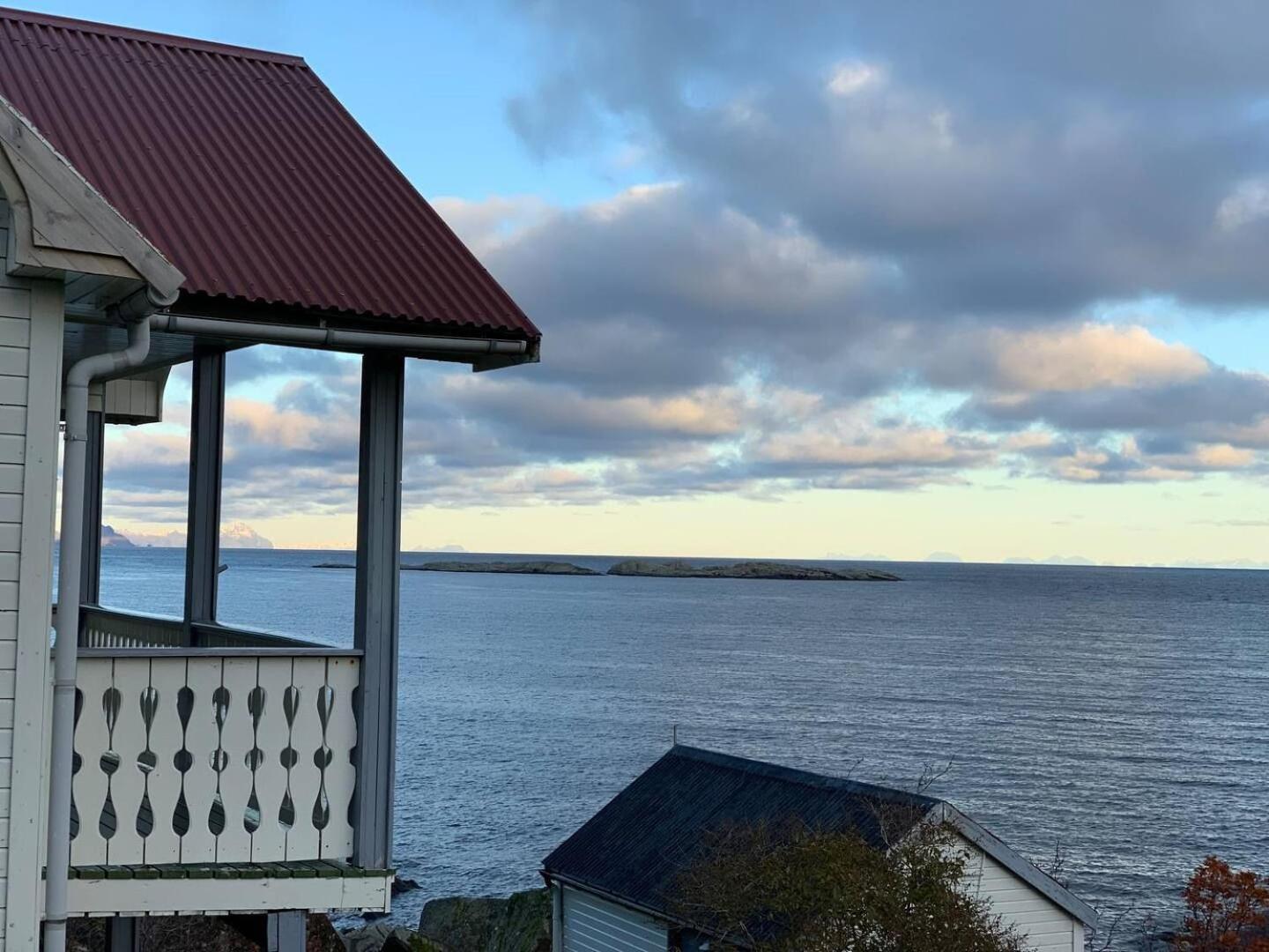 House By The Sea Reine, Lofoten エクステリア 写真