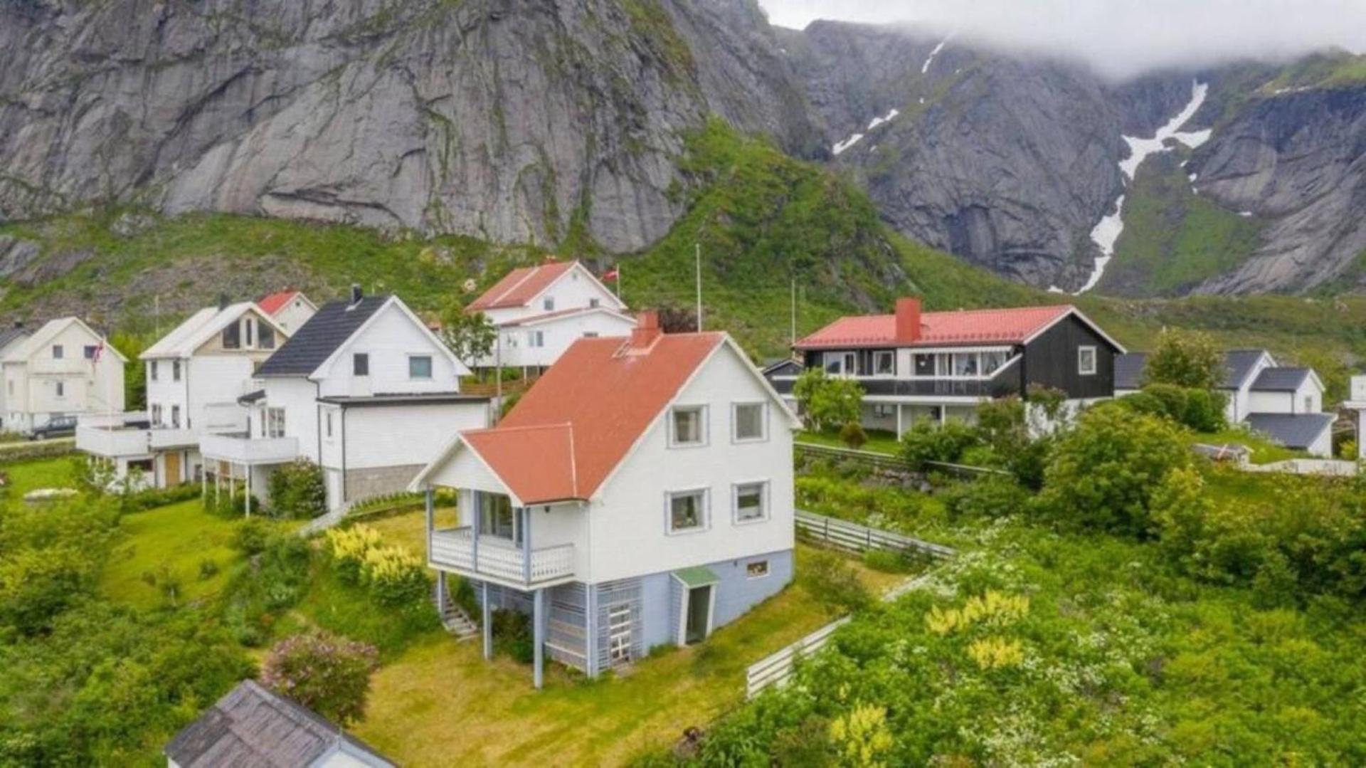 House By The Sea Reine, Lofoten エクステリア 写真